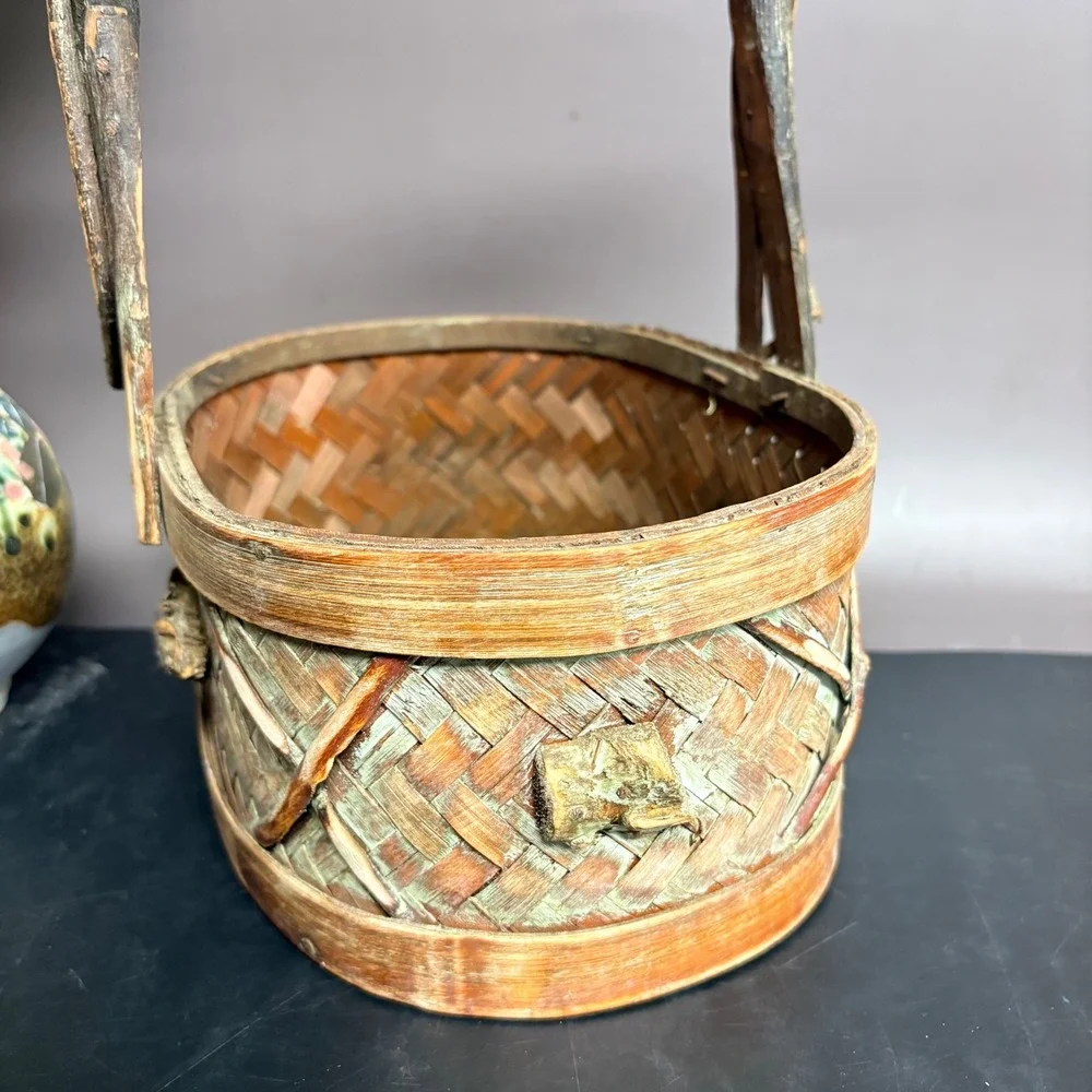 Vintage Woven Basket | Rustic Oval Gathering Caddy | Wood Fairycore Decor‎
